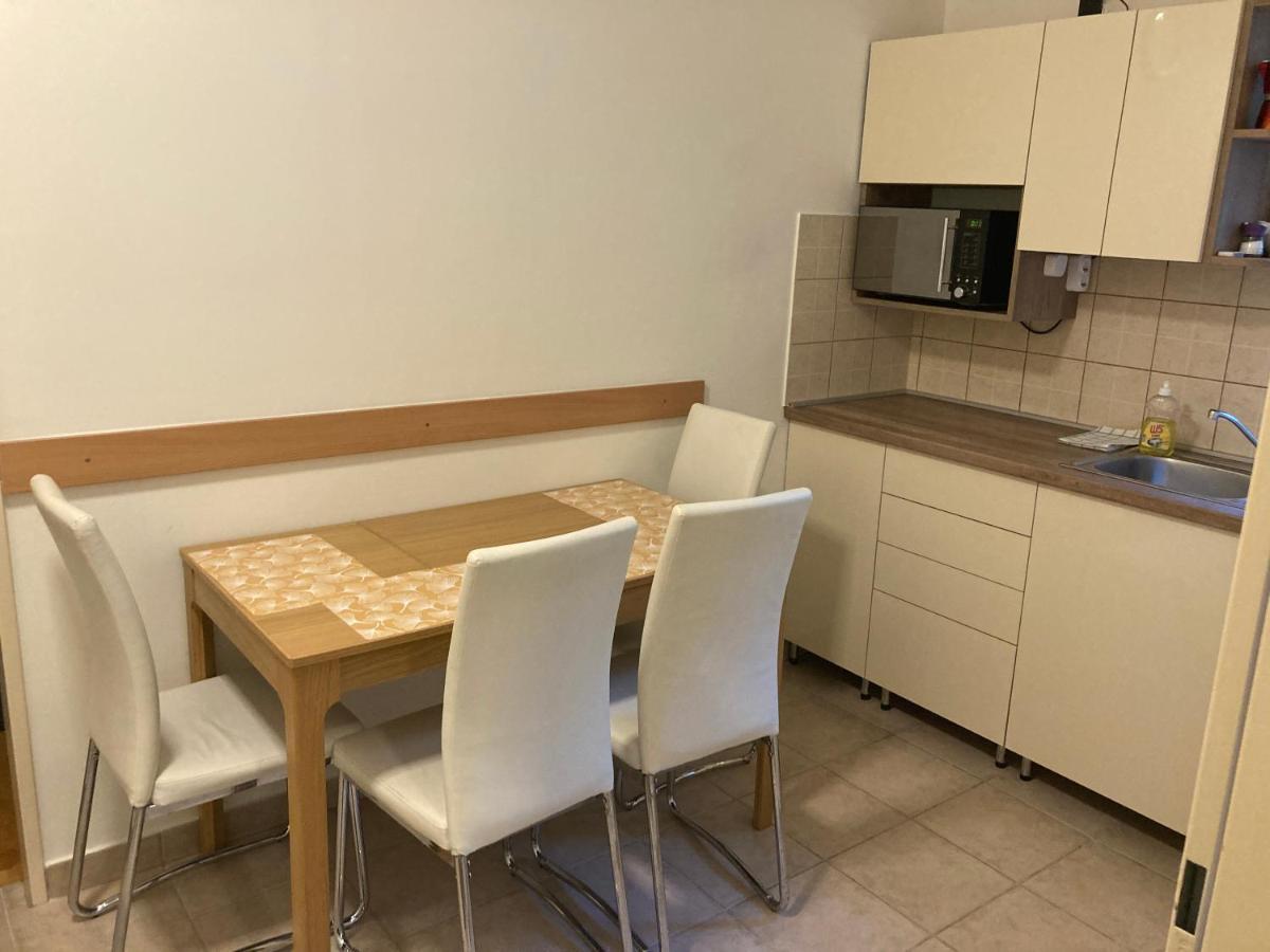 Kuenszler Apartmanhaz Zamardi Exterior photo
